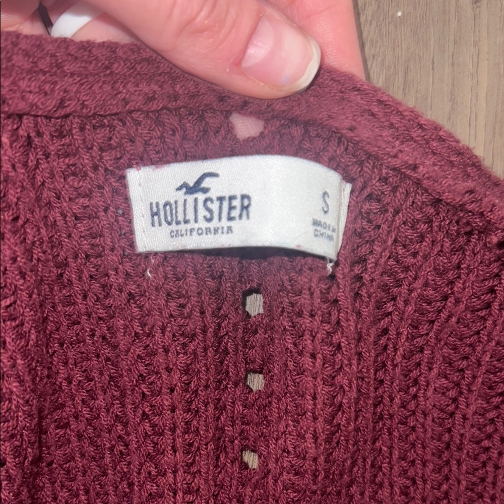 Hollister Women's Burgundy Cardigan with Front Pockets - Picture 3 of 11